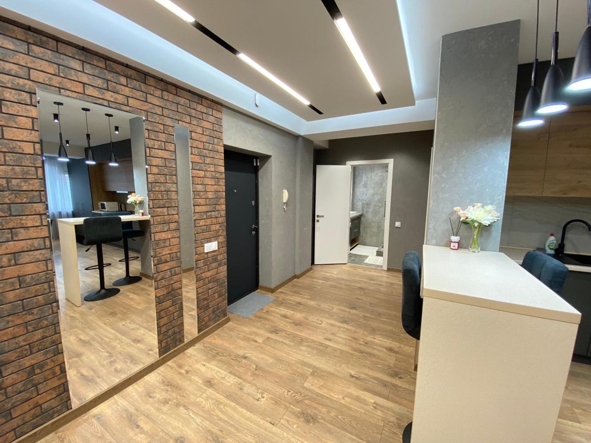 Rentnow Large And Cozy Apartment In The Center, Parking Кишинев Екстериор снимка