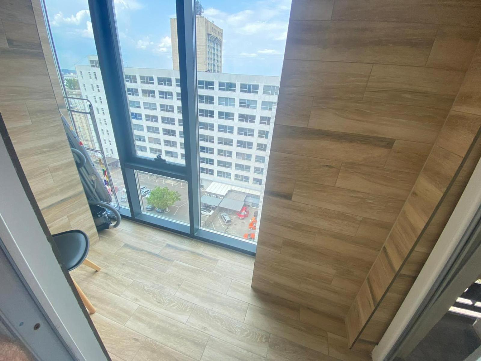 Rentnow Large And Cozy Apartment In The Center, Parking Кишинев Екстериор снимка